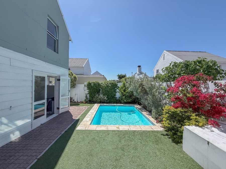 3 Bedroom Property for Sale in Royal Ascot Western Cape